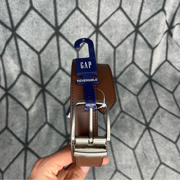 GAP Men’s Reversible Belt NWT V - Picture 3 of 3